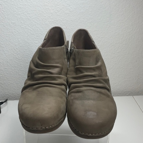Dansko Sheena Leather Ankle Bootie Tan / Mushroom Size 40 - Picture 3 of 7